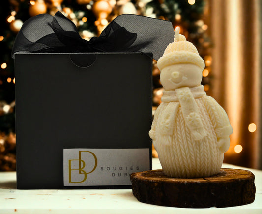 Bougie en forme de bonhomme de neige