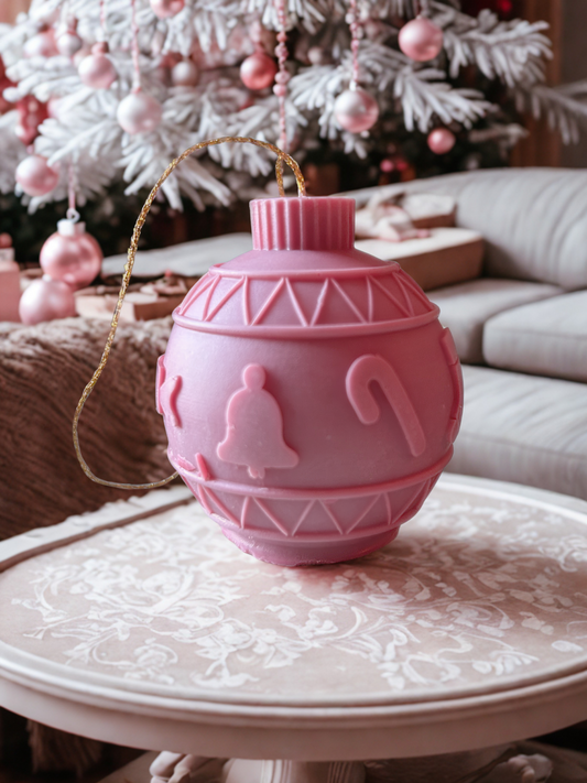 Boule de Noël parfumées aux épices de Noël en cire naturelle, faites main, vegan et sans CMR, pour un sapin élégant.