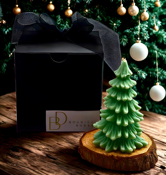Bougie en forme de sapin de Noël