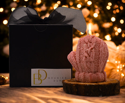 Bougie en forme de moufle de noël